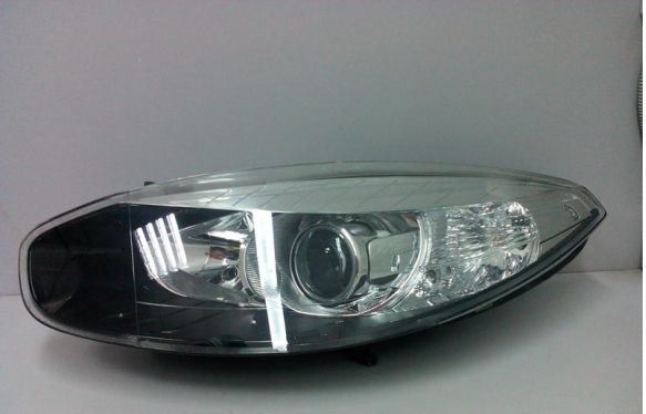 Renault 260600738R Far Sol Fluence  2013 Sonrası Yenı Makyajlı Kasa