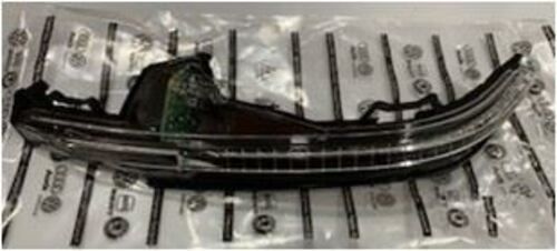 Monreal 71440 Ayna Sinyali Sol Audi Q7 2017- 4M0949101A