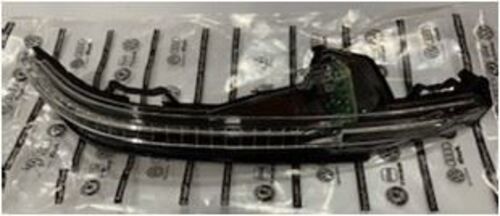 Monreal 71441 Ayna Sinyali Sağ Audi Q7 2017- 4M0949102A